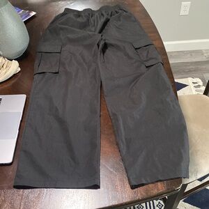 Women’s baggy cargo pants